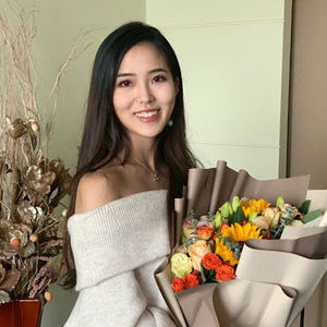 Meet your Posher, Yolanda